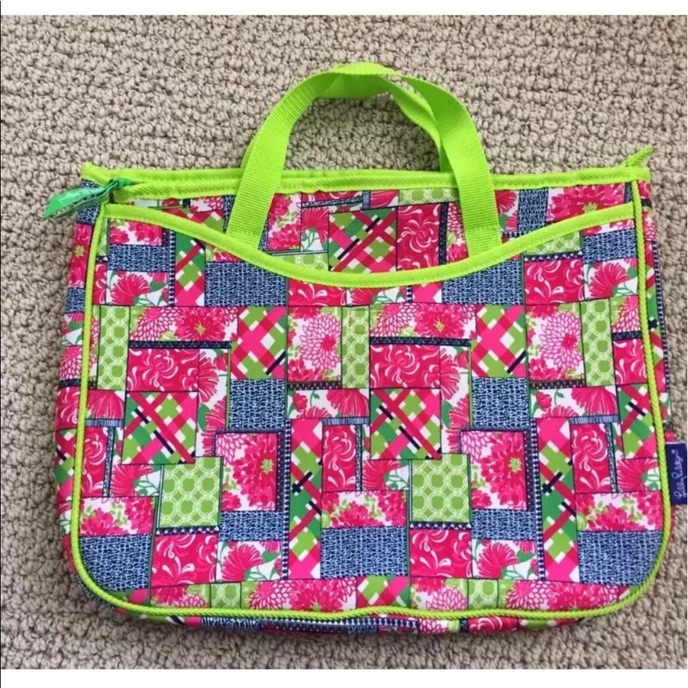 Lilly Pulitzer Patch Day 15" laptop bag